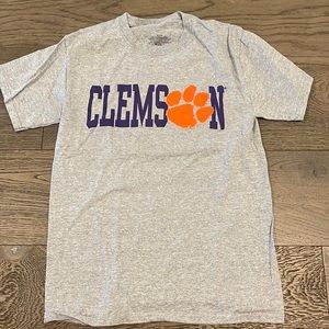 Clemson T-shirt size S